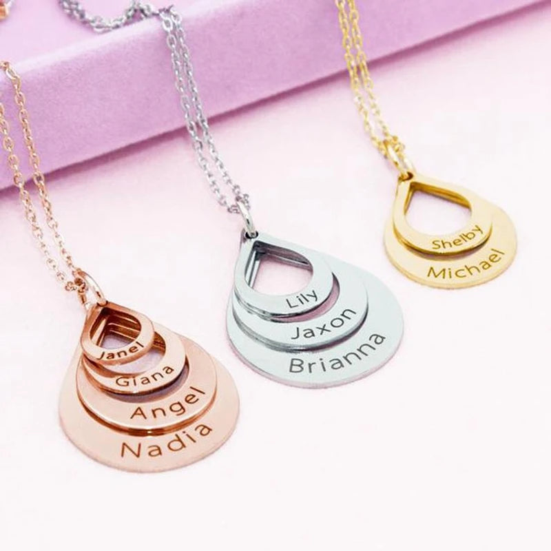 PRINCESS JEWELRY® Collana con Pendente a forma di Goccia Personalizzata con Nomi in Acciaio Inossidabile Placcato Oro 18 Kt (3 colori)